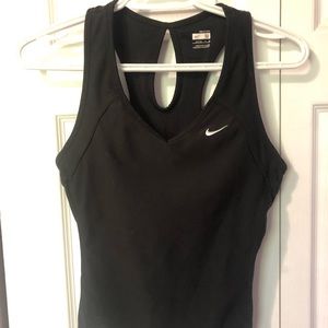 Women’s Nike top